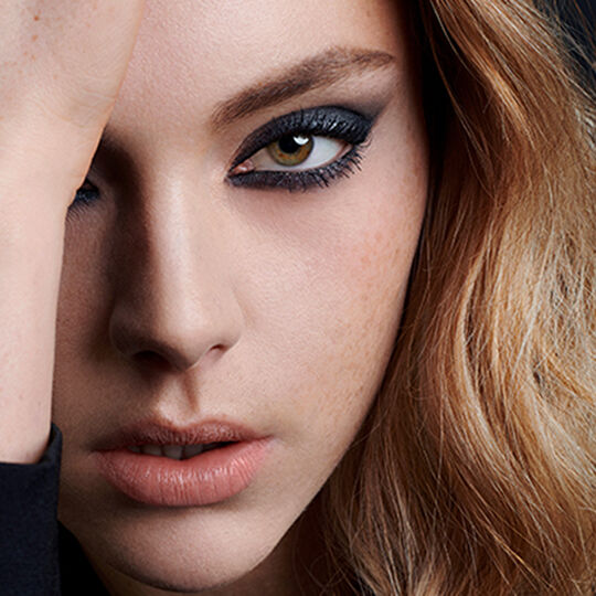 WHAT ARE THE DIFFERENT TYPES OF MASCARA